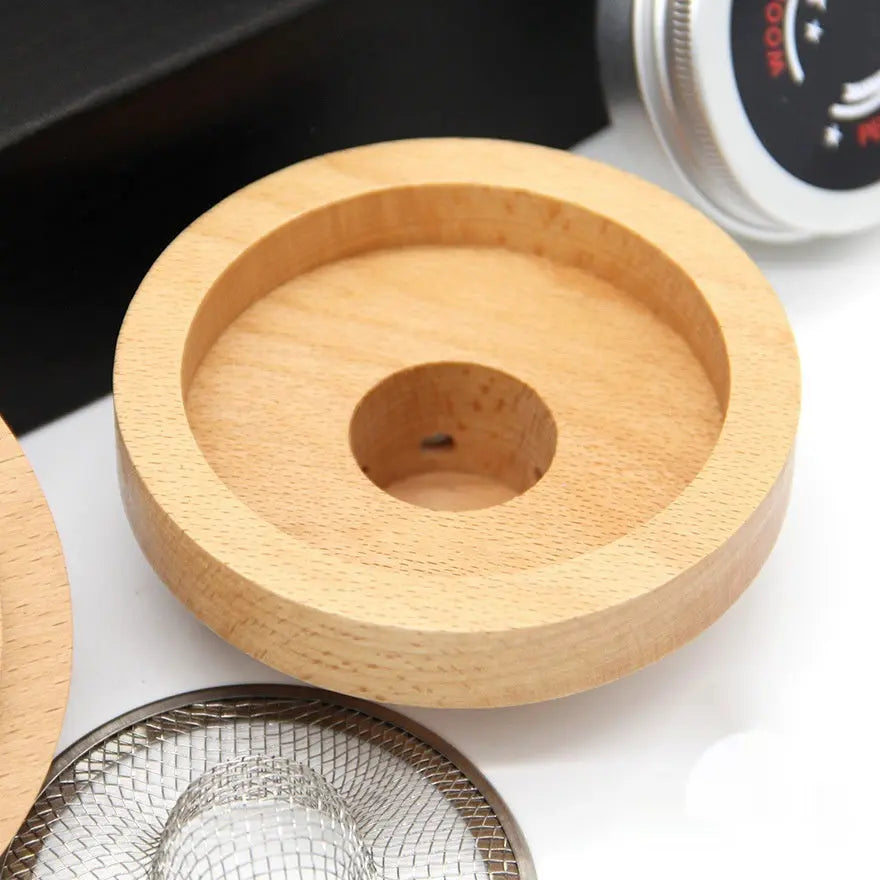 Wooden cocktail smoke maker suit