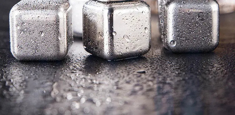 Stainless steel whiskey stones ice cube set