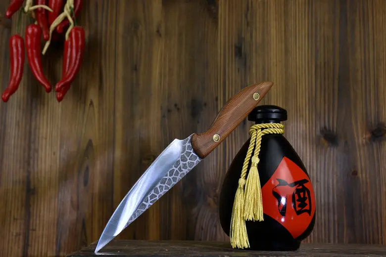 Ice crack knife and pick bar tool