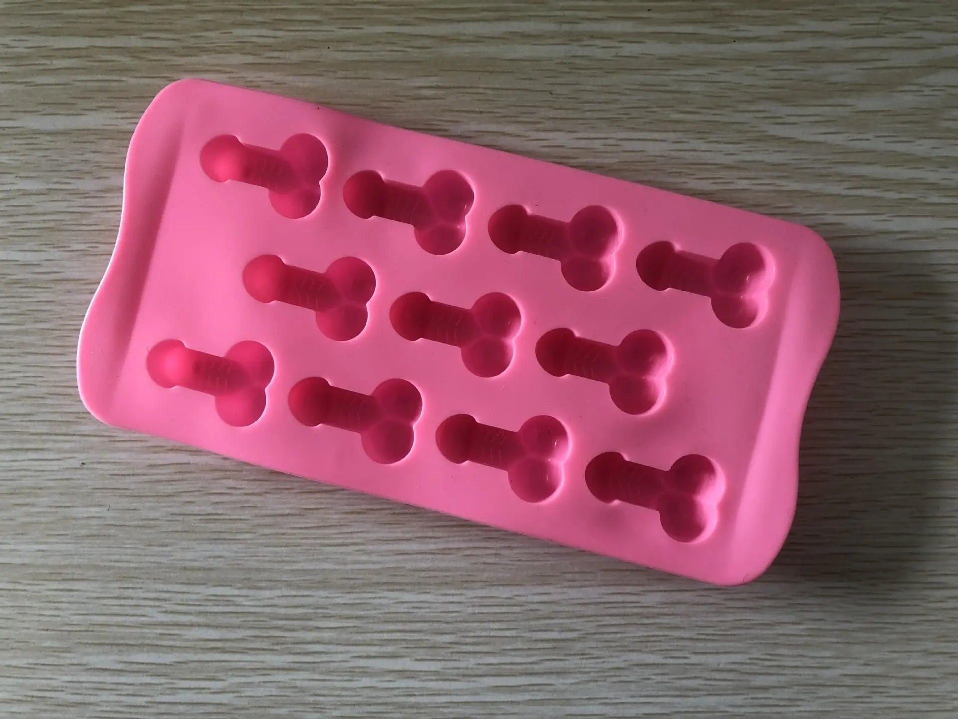 Silicone cake mold ice tray