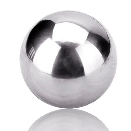 Stainless steel chilling ball for whiskey and cocktails