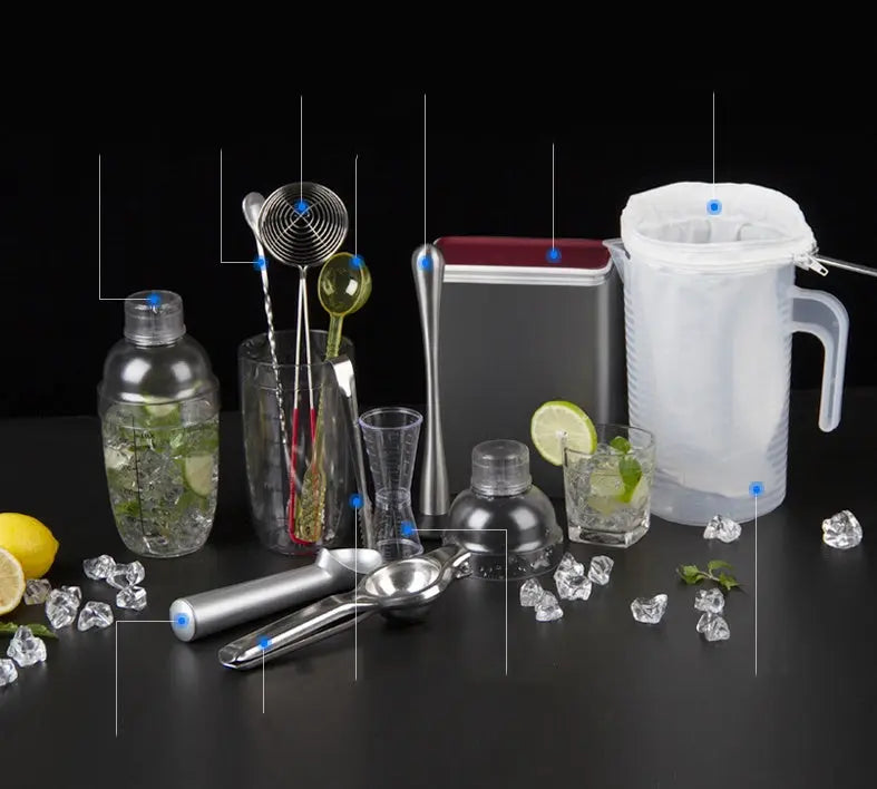 Cocktail shaker set with storage rack